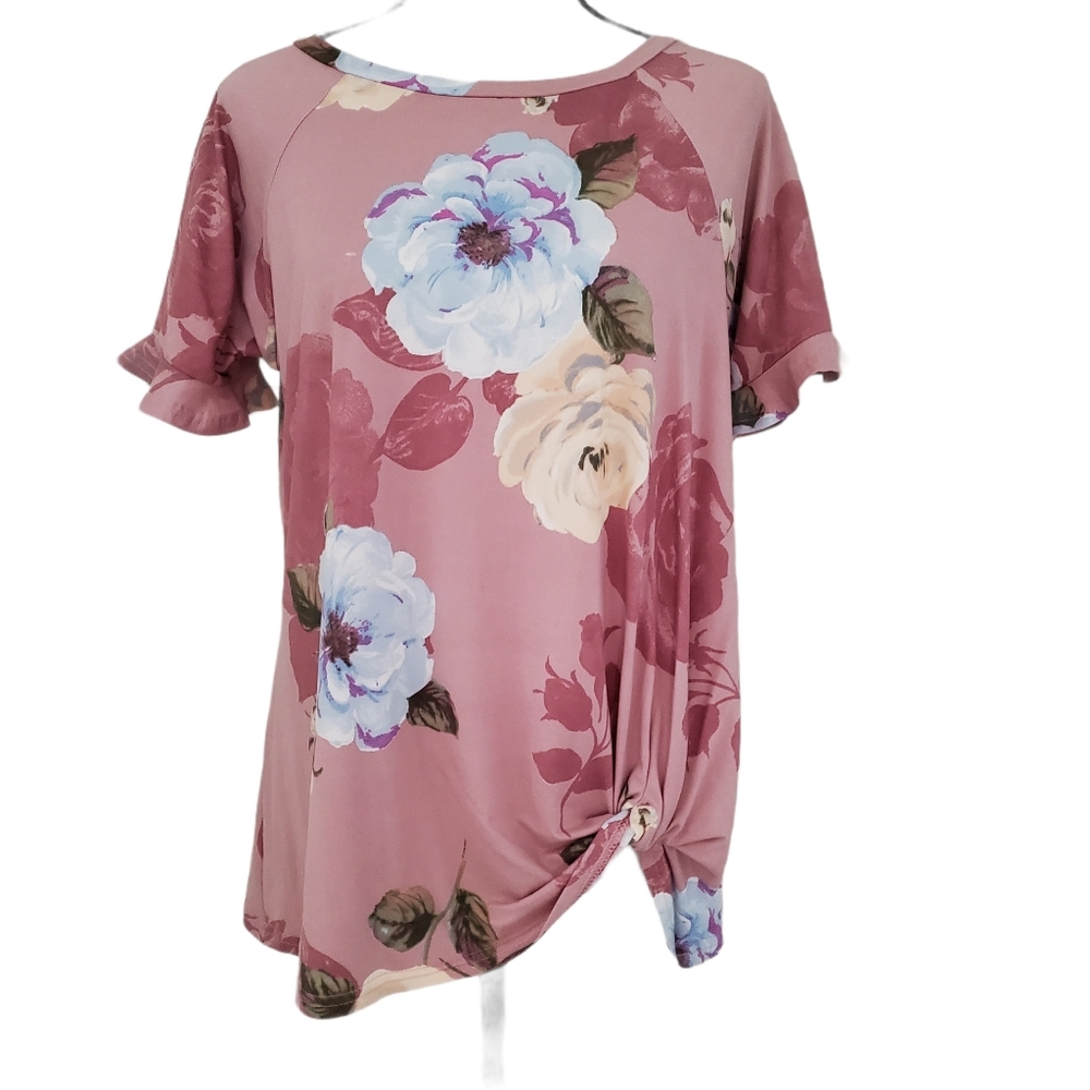 31:25 Boutique rose pink floral top